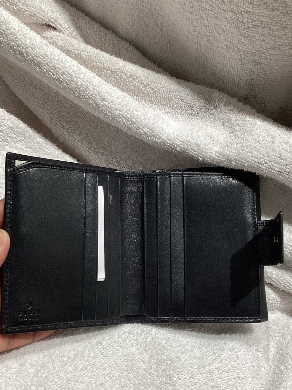 Gucci Black Leather Wallet with Gold GG Medallion - Picture 4 of 8